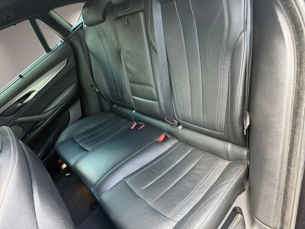 Used 2017 BMW X6 xDrive50i AWD/4WD image 18