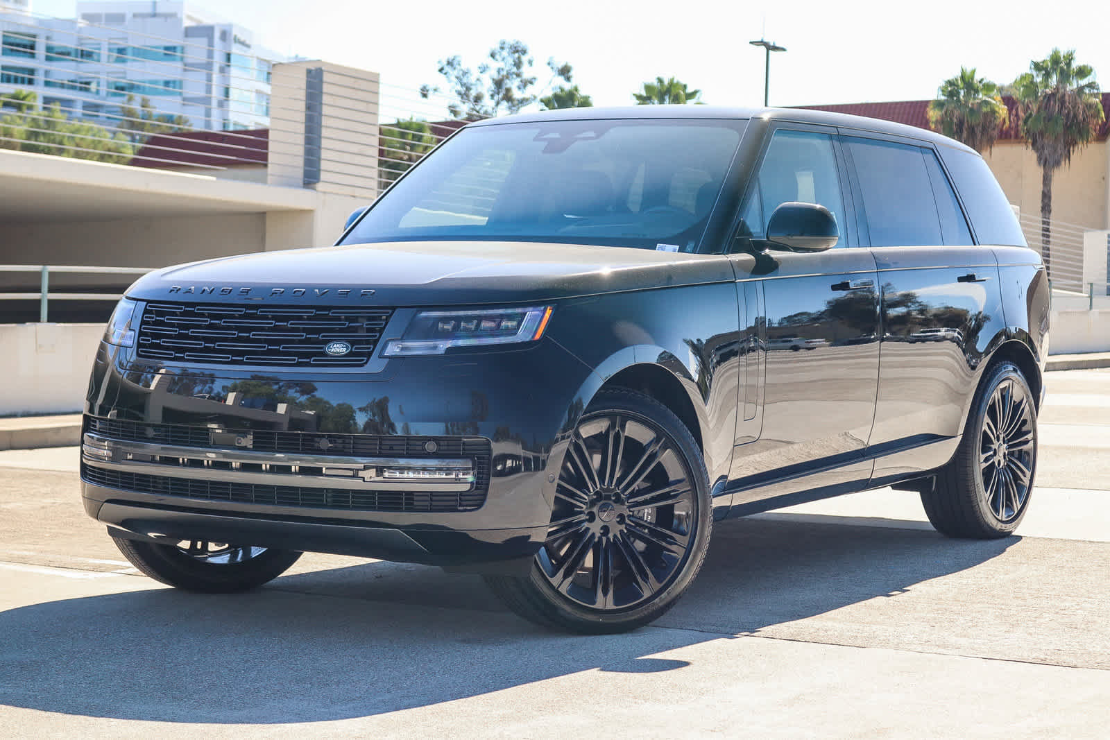 New 2026 Land Rover Range Rover Long Wheelbase SE