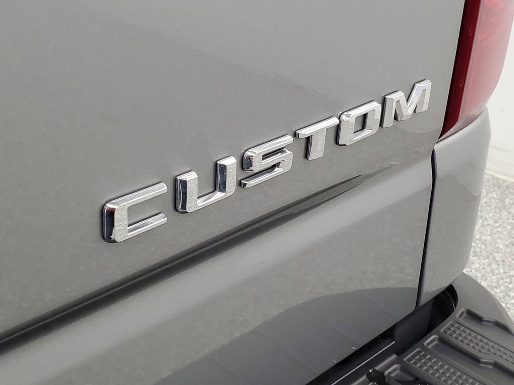 Used 2024 Chevrolet Silverado 1500 Custom image 23
