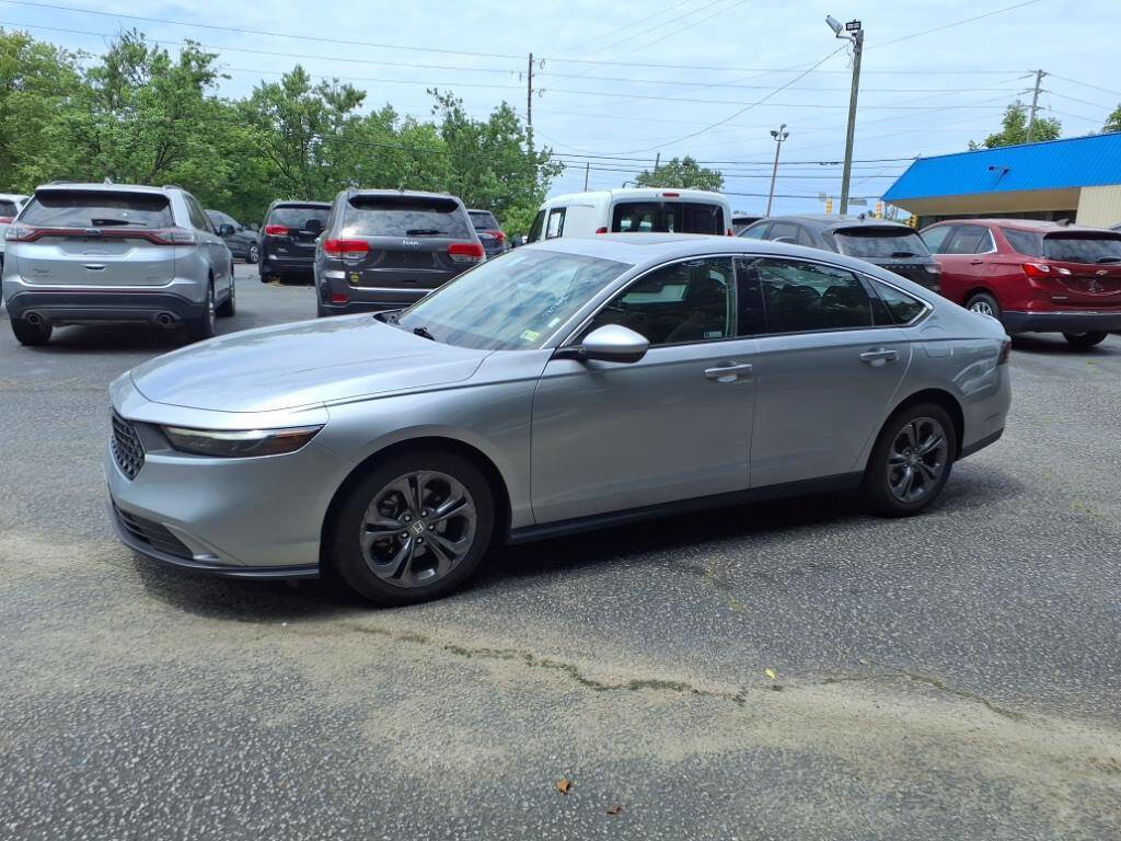 Used 2023 Honda Accord EX image 8