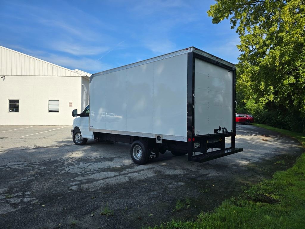 New 2025 Chevrolet Express 3500 w/ Power Convenience Package image 8