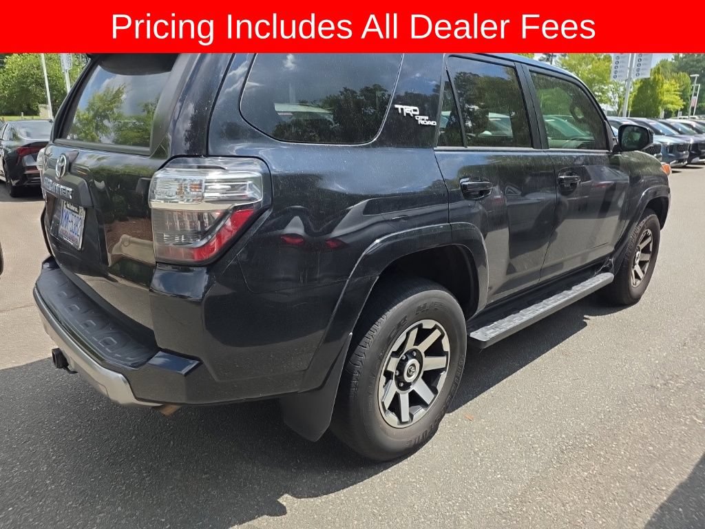 Used 2023 Toyota 4Runner TRD Off-Road AWD/4WD image 3