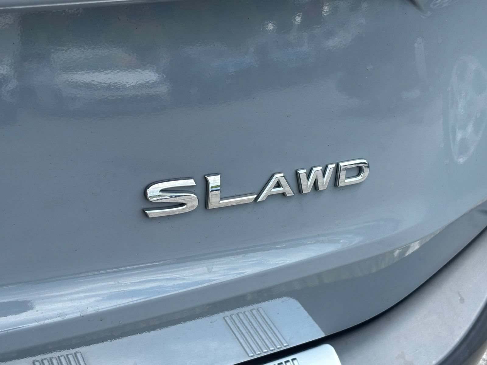 Used 2023 Nissan Rogue SL AWD/4WD image 6