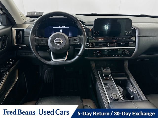 Used 2022 Nissan Pathfinder Platinum w/ Cargo Package image 26