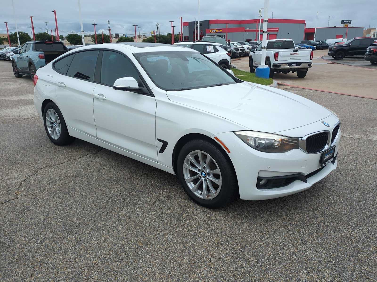 Used 2015 BMW 328i Gran Turismo xDrive AWD/4WD image 2