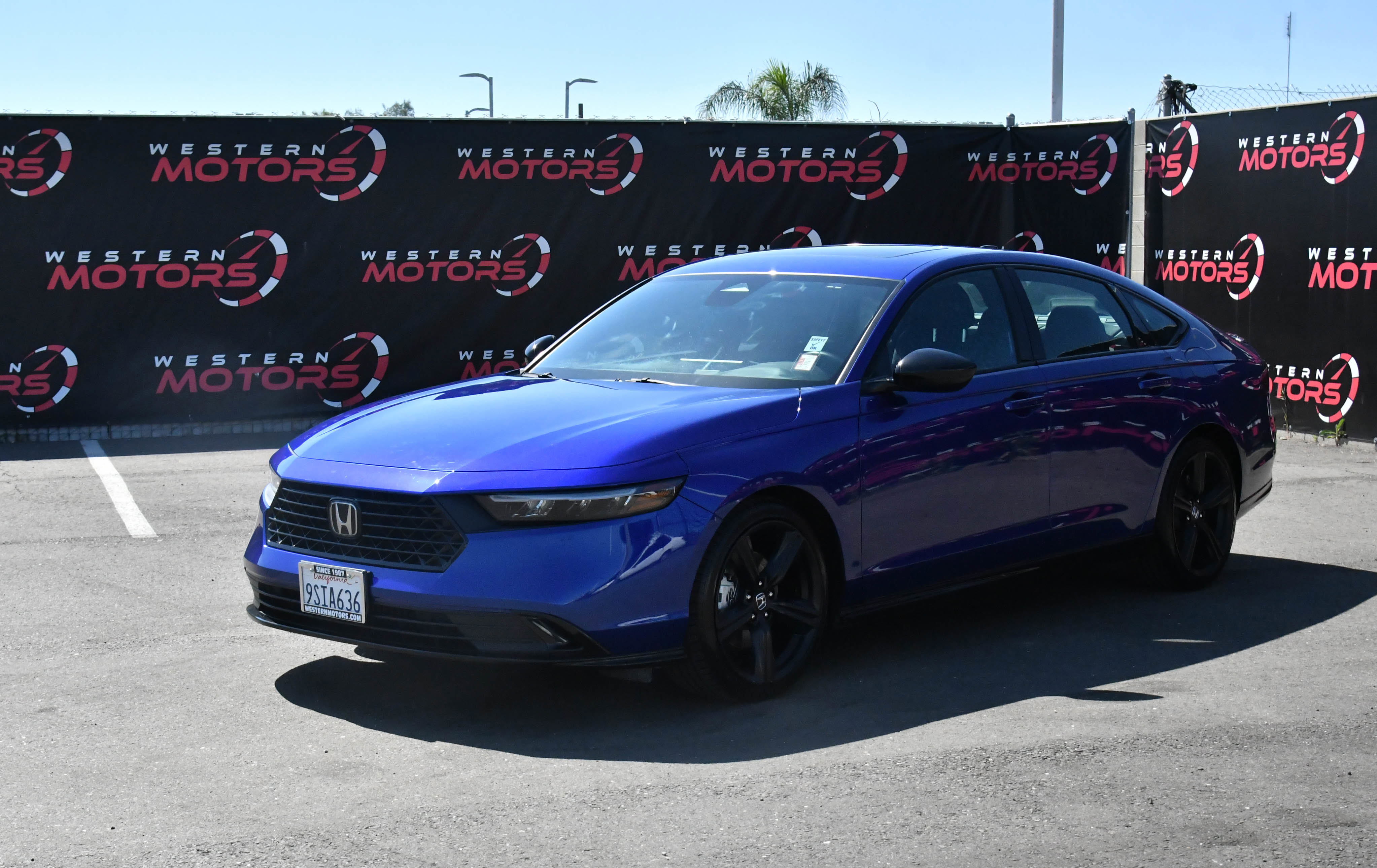 Used 2025 Honda Accord Sport image 3