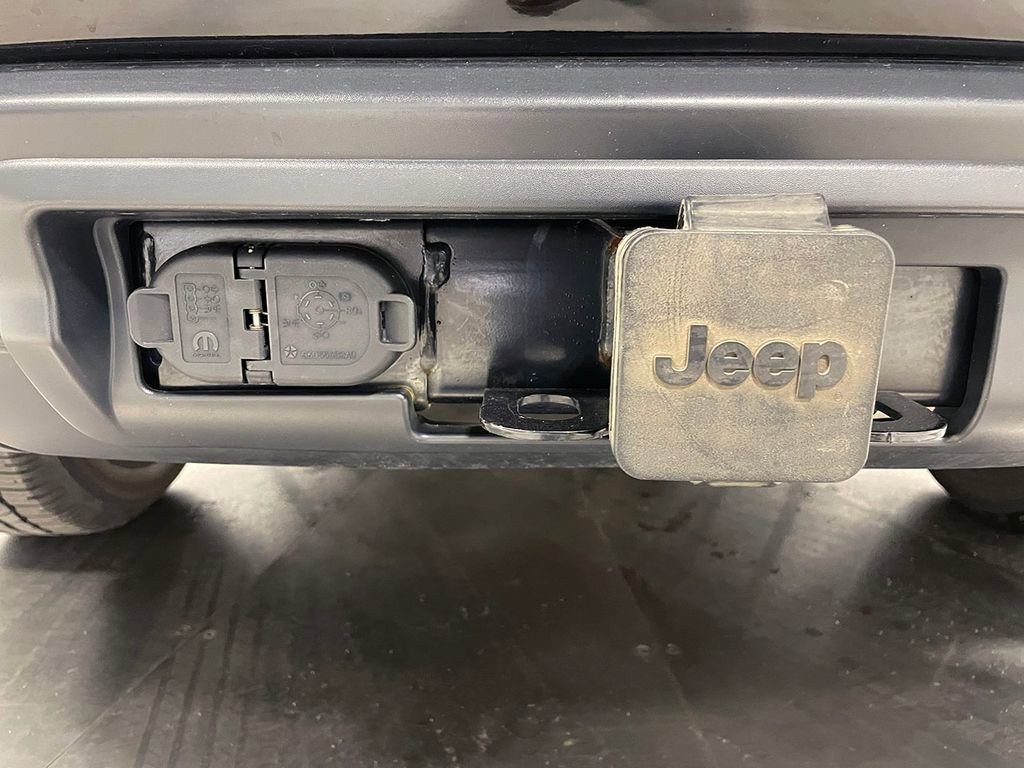 Used 2020 Jeep Grand Cherokee Limited w/ Luxury Group II AWD/4WD image 13