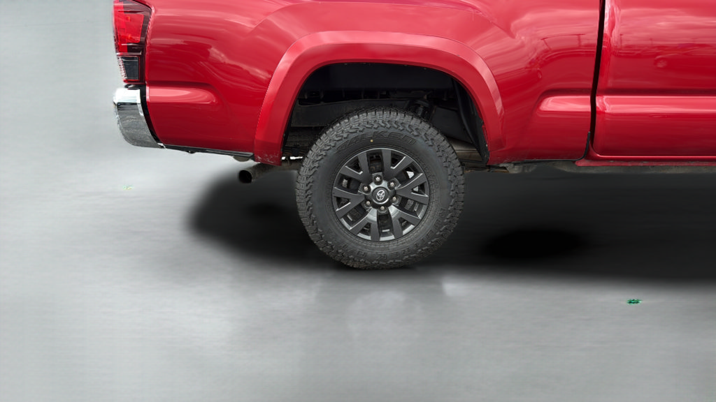 Used 2021 Toyota Tacoma SR5 AWD/4WD image 32