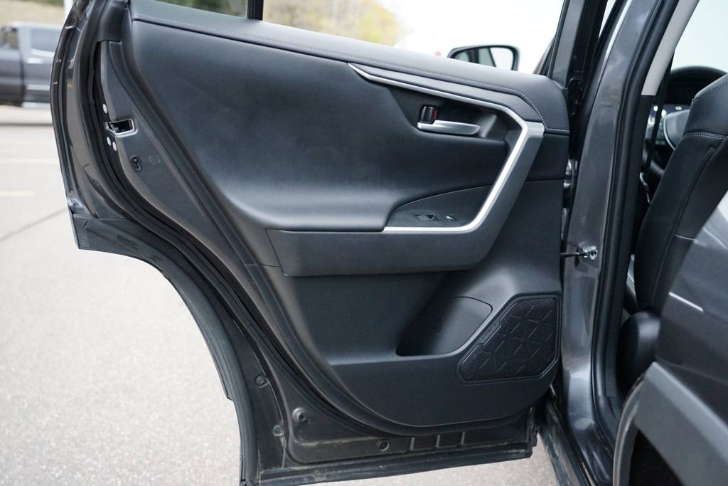 Used 2023 Toyota RAV4 Limited image 20
