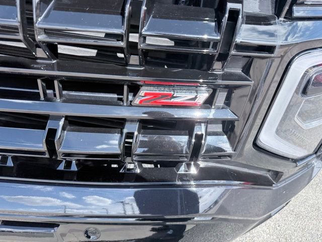 Certified 2025 Chevrolet Suburban Z71 image 3