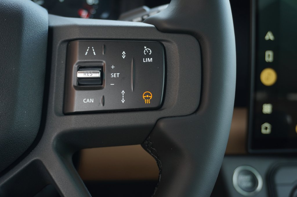 New 2026 Land Rover Defender 110 S AWD/4WD image 17