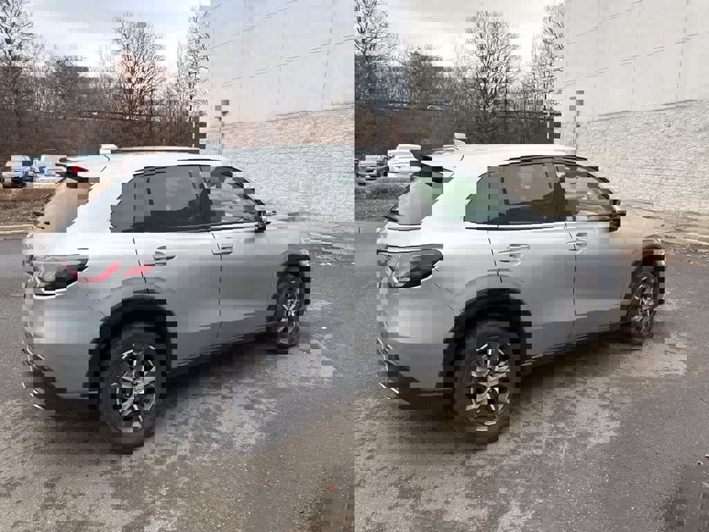 Used 2024 Honda HR-V EX-L image 16