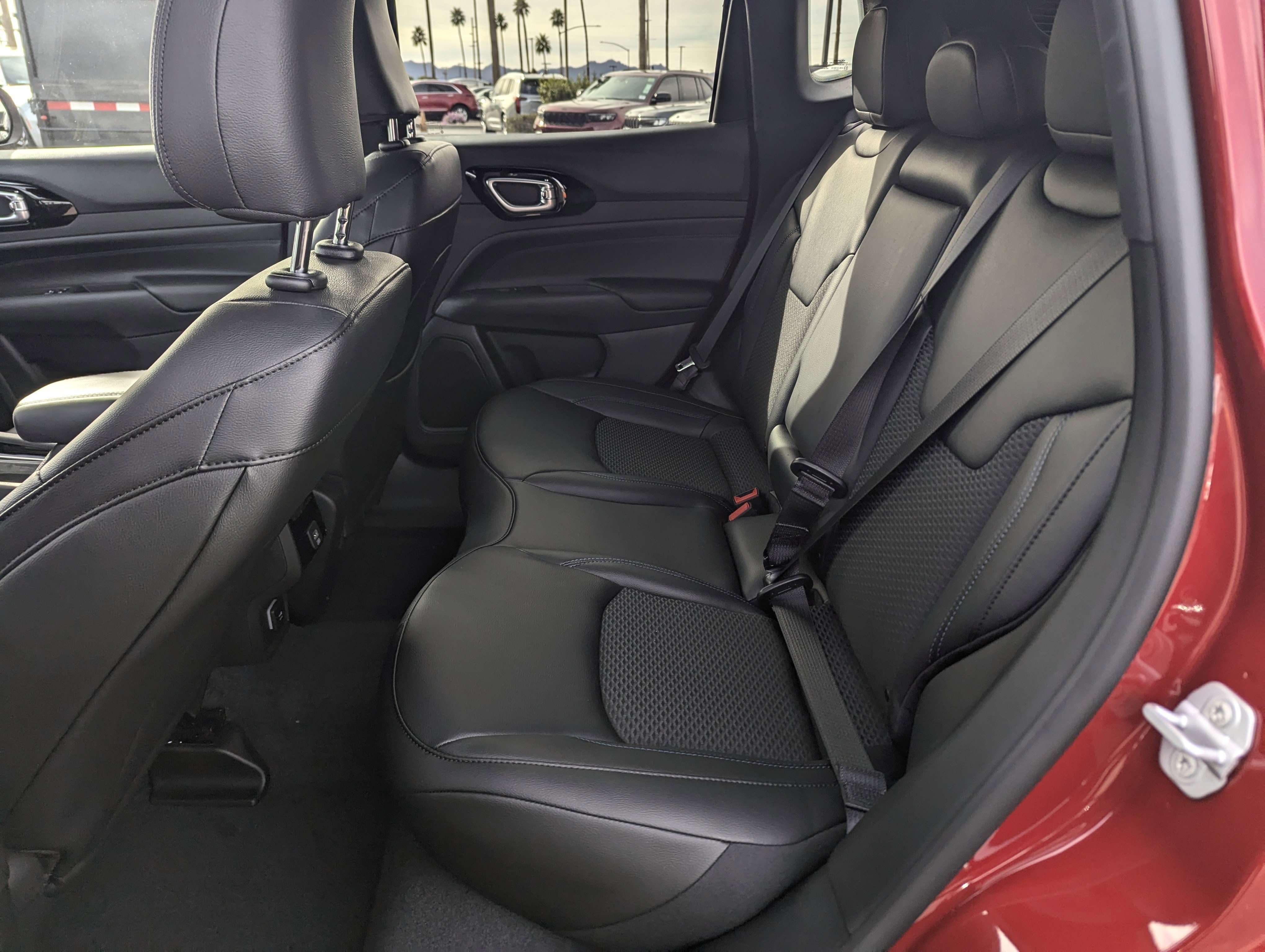 New 2026 Jeep Compass Latitude image 8