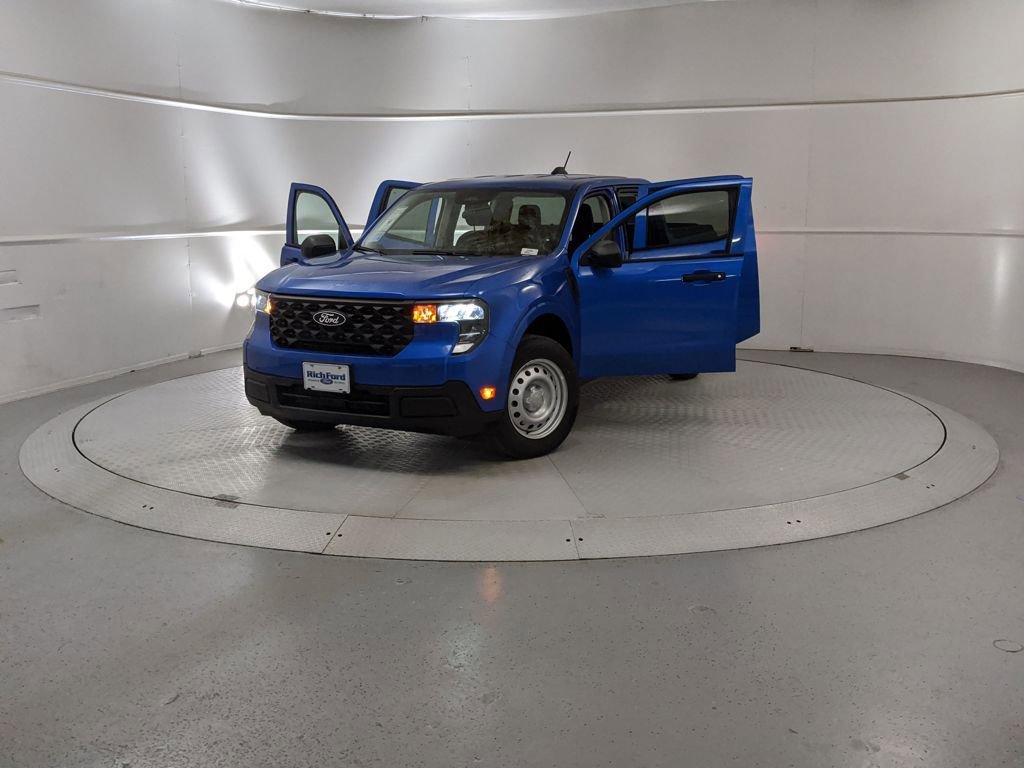 New 2025 Ford Maverick XL image 12