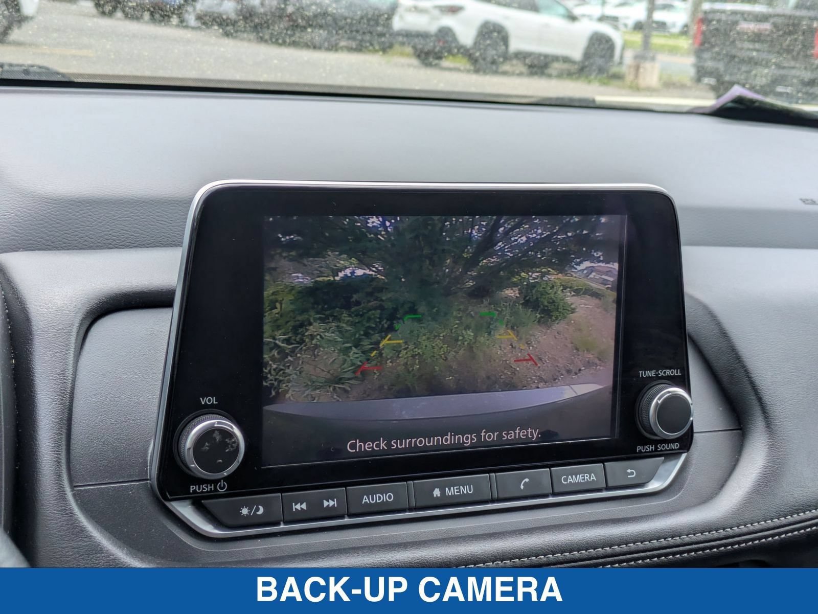 Used 2024 Nissan Rogue SV AWD/4WD image 23
