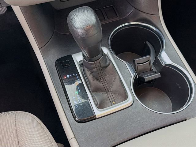 Used 2019 Toyota Highlander LE FWD image 19