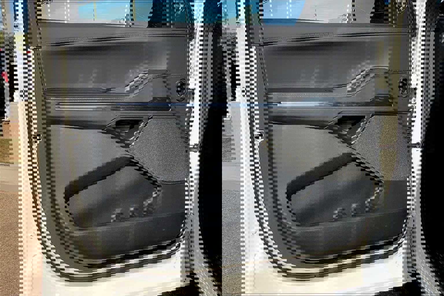 New 2025 Lincoln Navigator L Reserve w/ Jet Appearance Package image 10