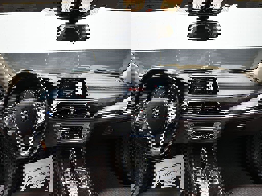 Used 2016 BMW 740i RWD image 12