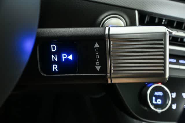 New 2025 Hyundai Sonata Limited FWD image 18