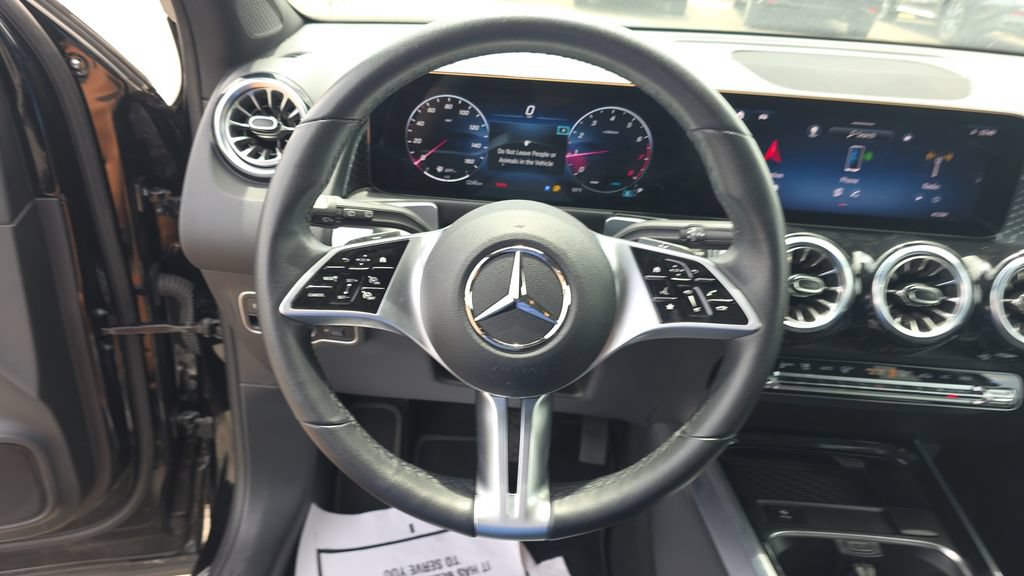 Certified 2025 Mercedes-Benz GLB 250 image 16