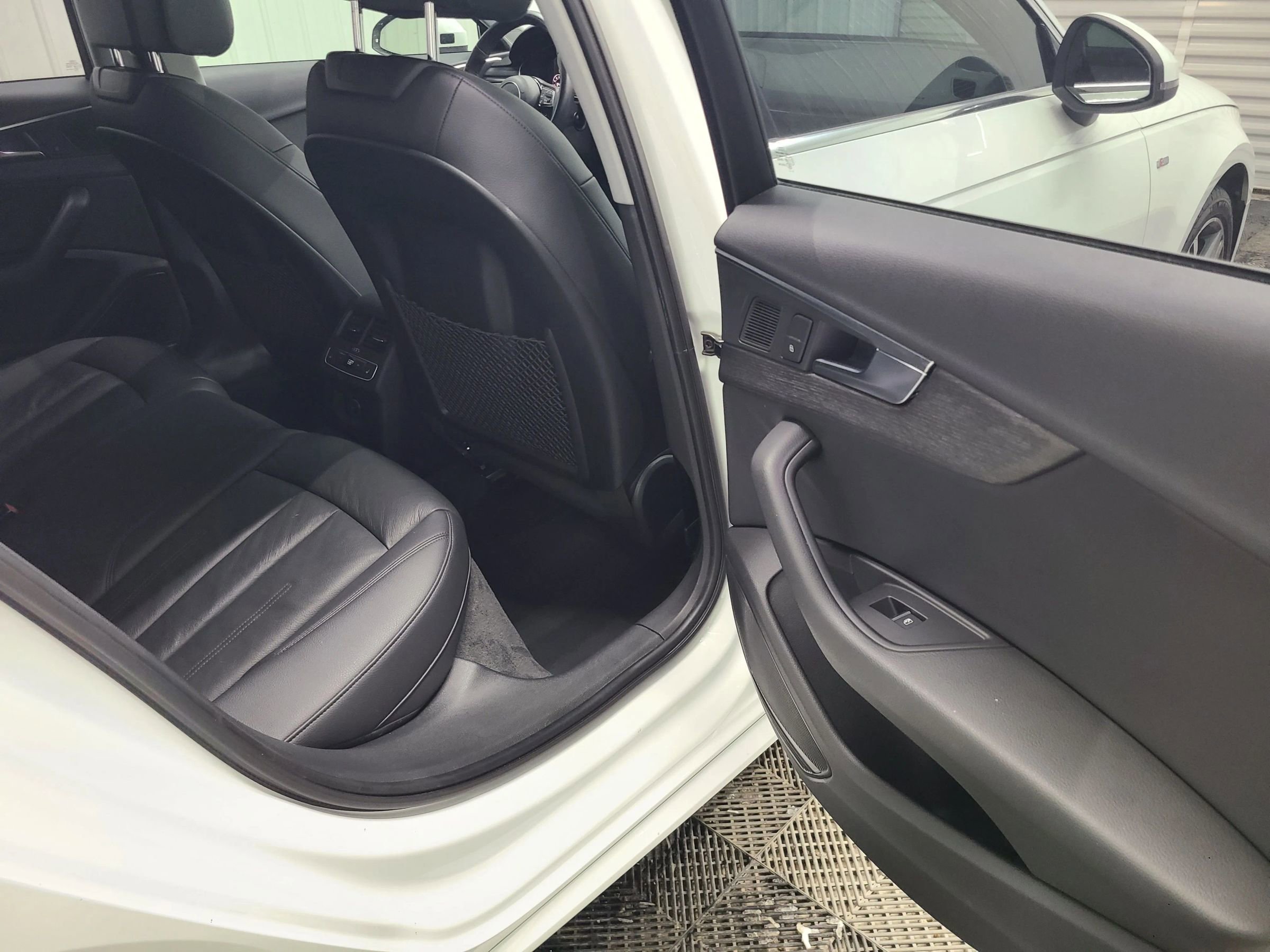 Used 2017 Audi A4 2.0T Premium Plus w/ Premium Plus Package image 40