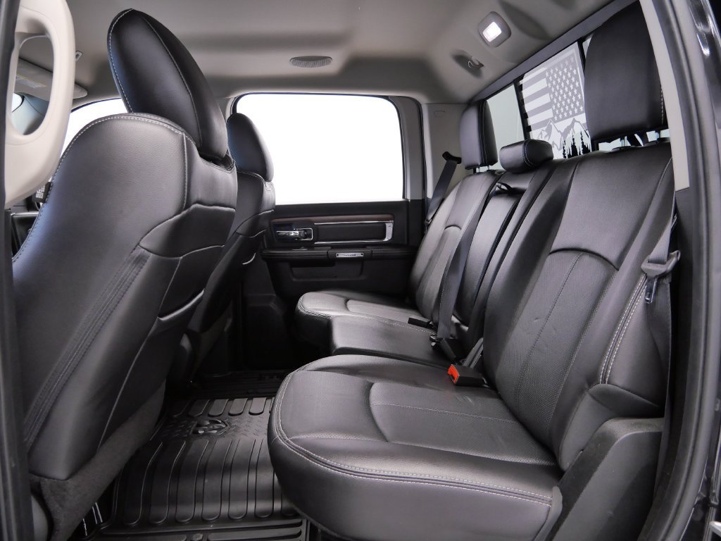 Used 2018 RAM 1500 Laramie w/ Convenience Group AWD/4WD image 11