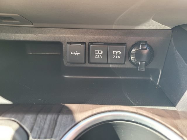 Used 2021 Toyota Highlander Platinum AWD/4WD image 26