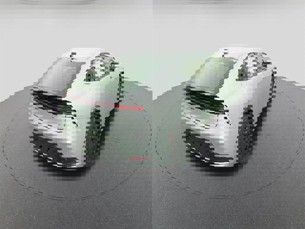 New 2026 Toyota Prius LE image 8