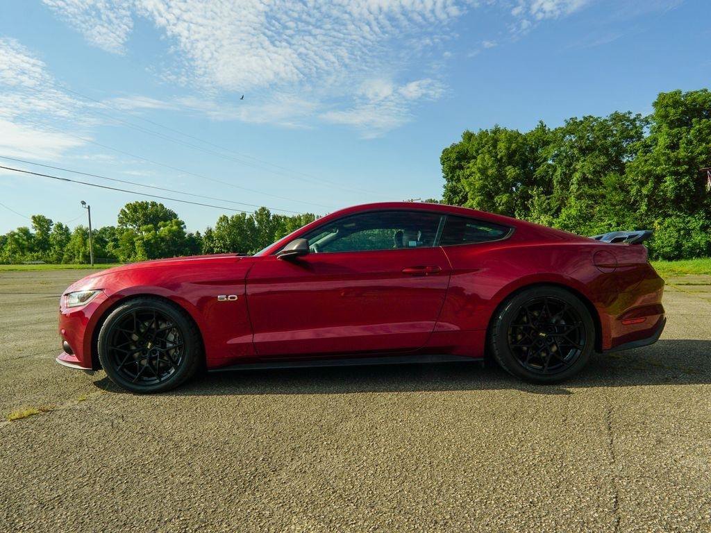 Used 2015 Ford Mustang GT Premium w/ Equipment Group 401A RWD image 5