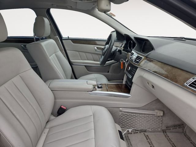Used 2016 Mercedes-Benz E 350 Sedan w/ Premium Package image 15
