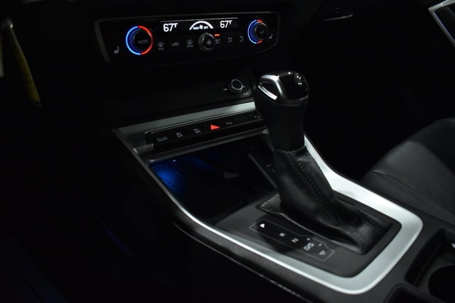 Used 2022 Audi Q3 2.0T Premium Plus w/ Premium Plus Package image 21