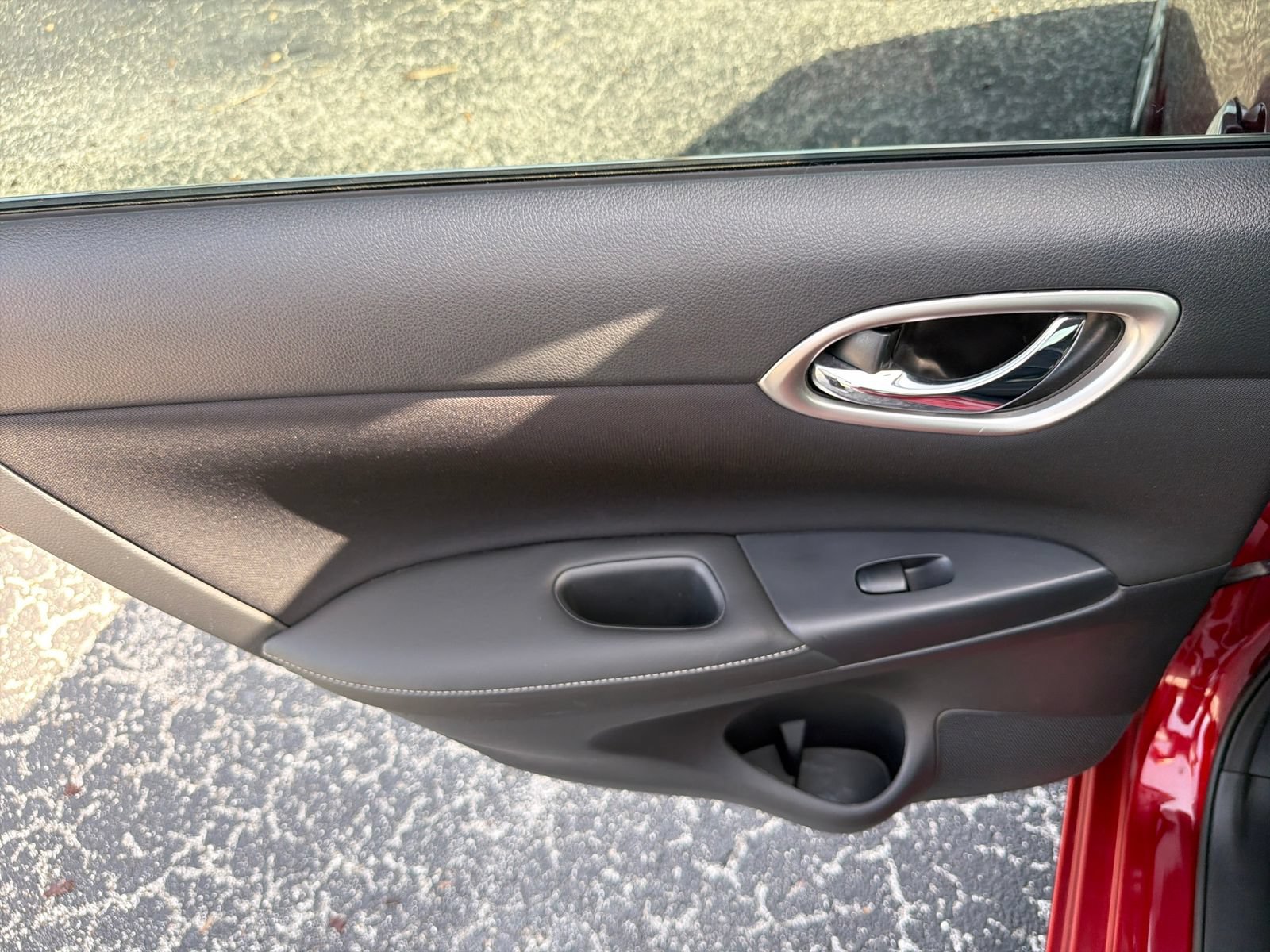 Used 2017 Nissan Sentra SV FWD image 34