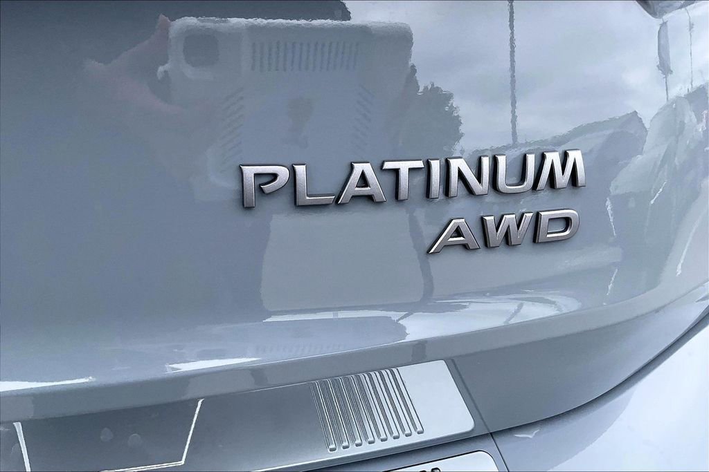 Used 2025 Nissan Rogue Platinum AWD/4WD image 42