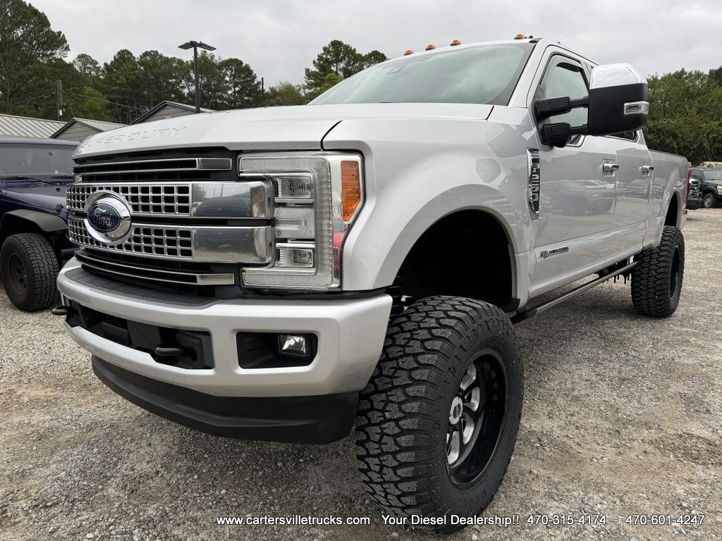 Used 2017 Ford F250 Platinum w/ Platinum Ultimate Package AWD/4WD image 3