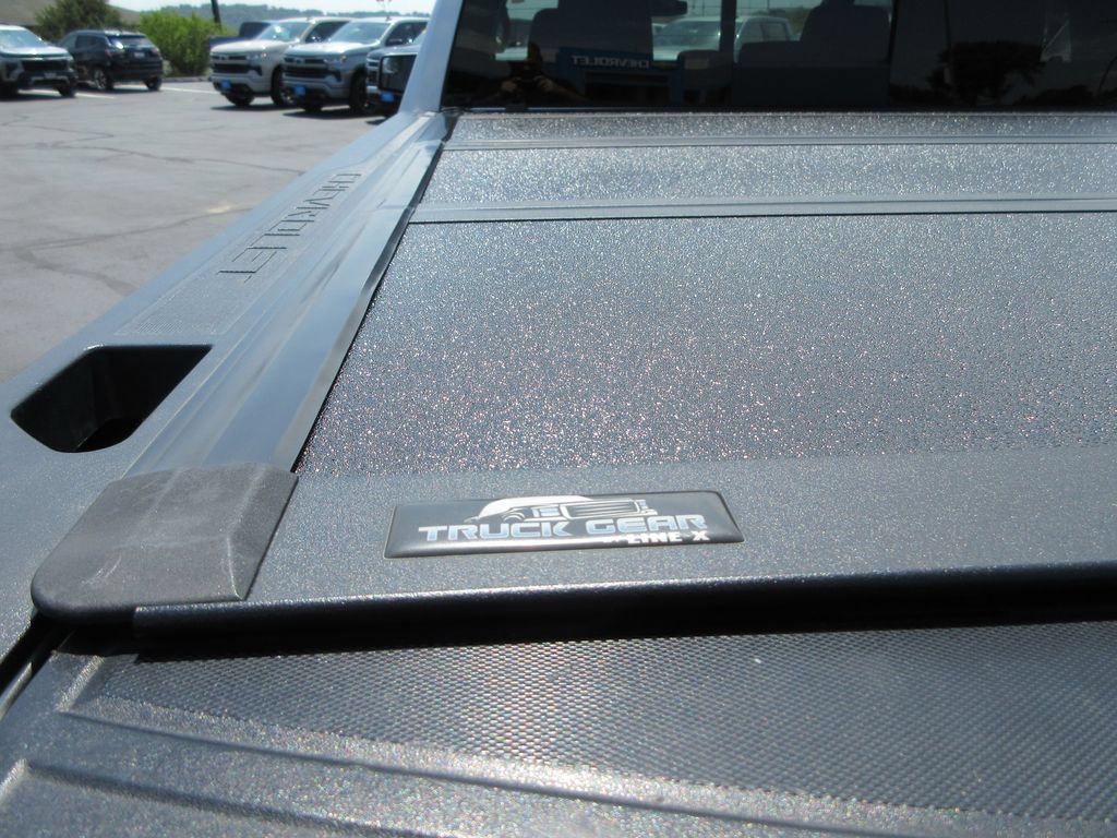 Certified 2022 Chevrolet Silverado 1500 RST AWD/4WD image 13