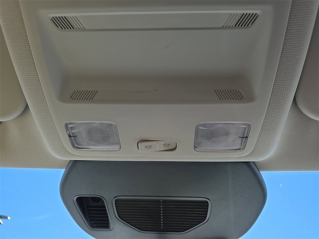 Used 2022 Ford Escape SEL image 30