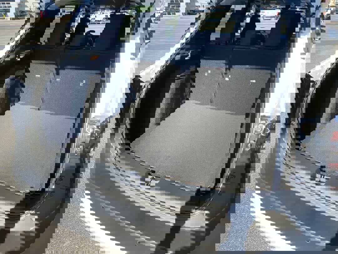 Used 2025 Nissan Kicks SV image 22