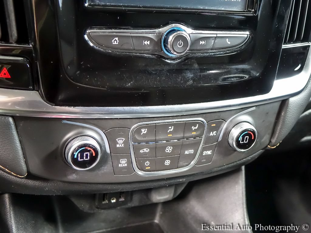 Used 2019 Chevrolet Traverse LS AWD/4WD image 17