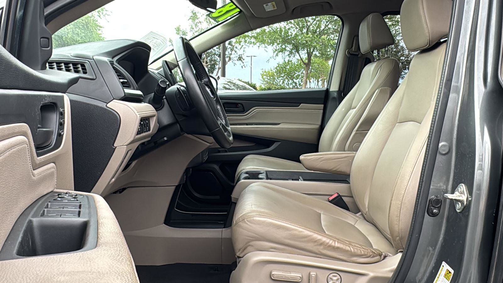 Used 2018 Honda Odyssey Touring image 23