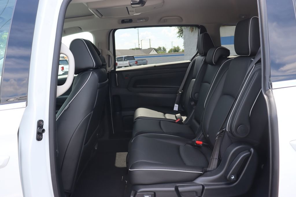 Certified 2026 Honda Odyssey Elite image 11