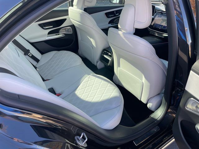 Used 2024 Mercedes-Benz E 450 4MATIC Sedan image 31