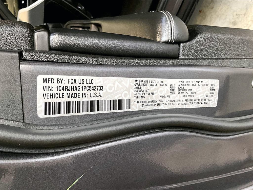 Used 2023 Jeep Grand Cherokee Altitude AWD/4WD image 37