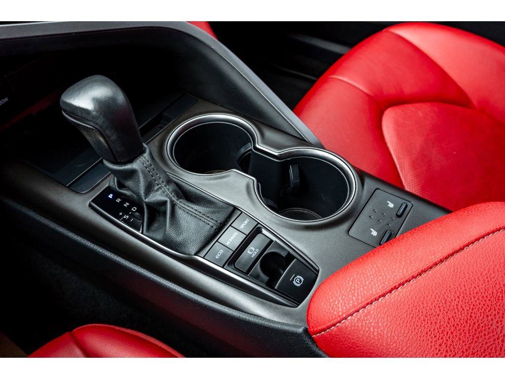 Used 2022 Toyota Camry XSE image 22