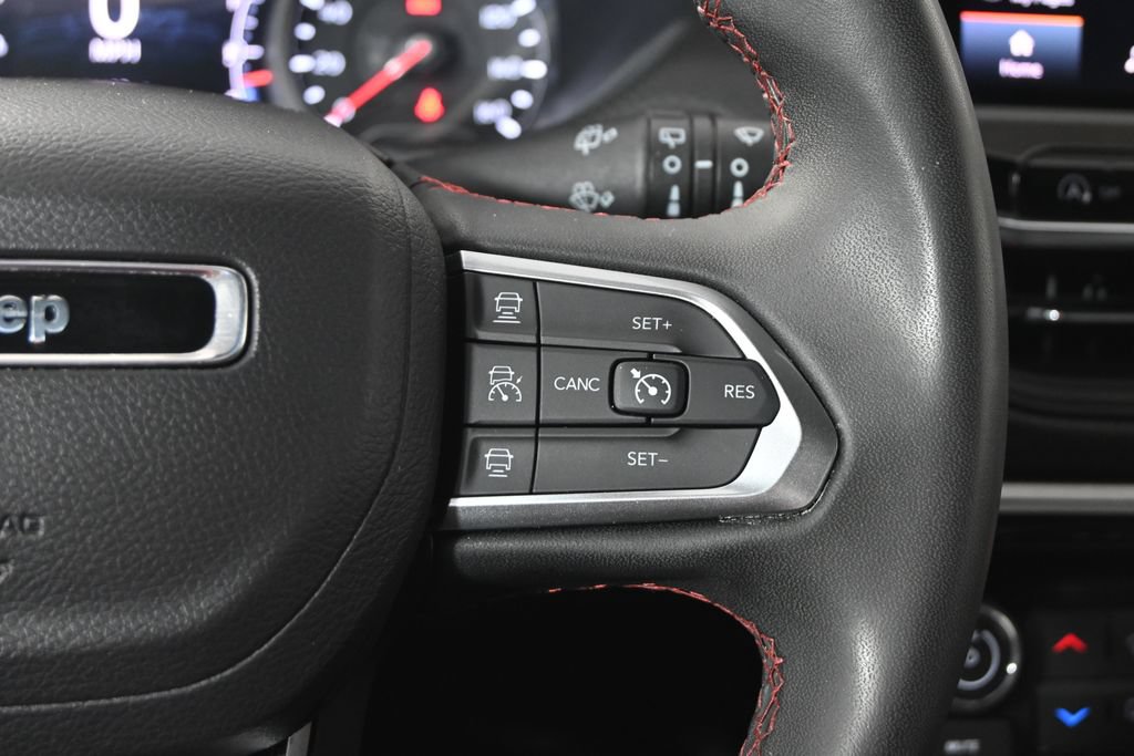 Used 2024 Jeep Compass Trailhawk AWD/4WD image 35