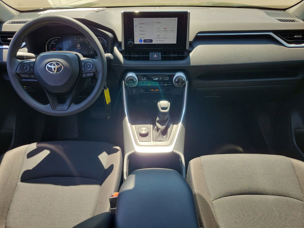 Used 2025 Toyota RAV4 LE image 12