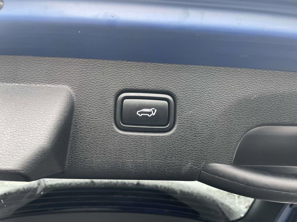 Used 2025 Kia Sportage EX w/ Premium Package image 49