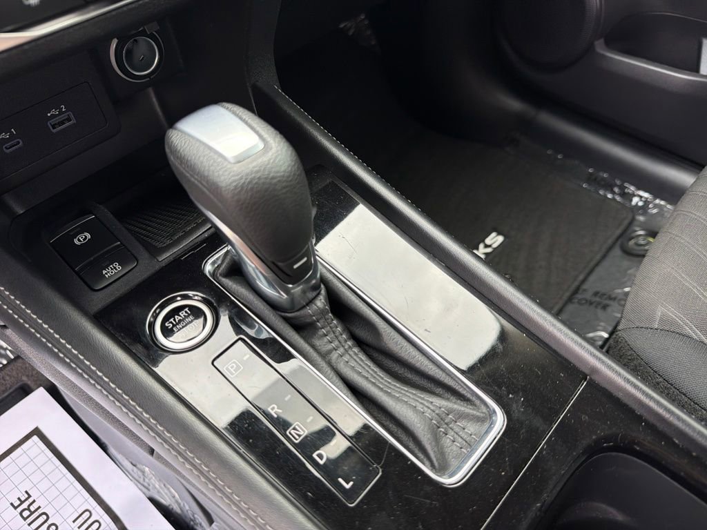 Used 2023 Nissan Kicks SV image 24