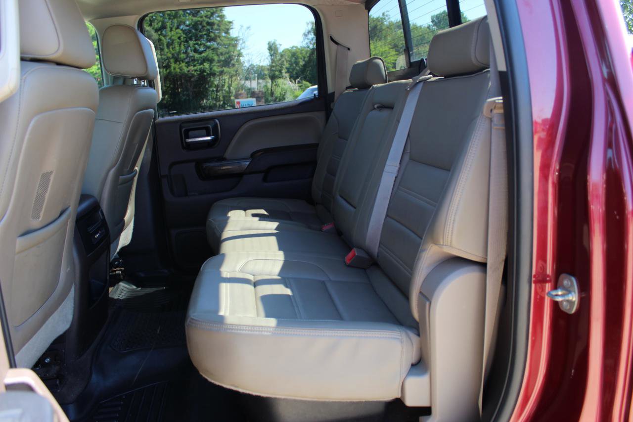 Used 2015 GMC Sierra 2500 Denali w/ Duramax Plus Package AWD/4WD image 17