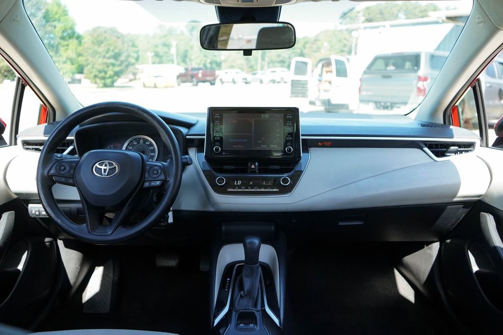 Used 2021 Toyota Corolla LE FWD image 10