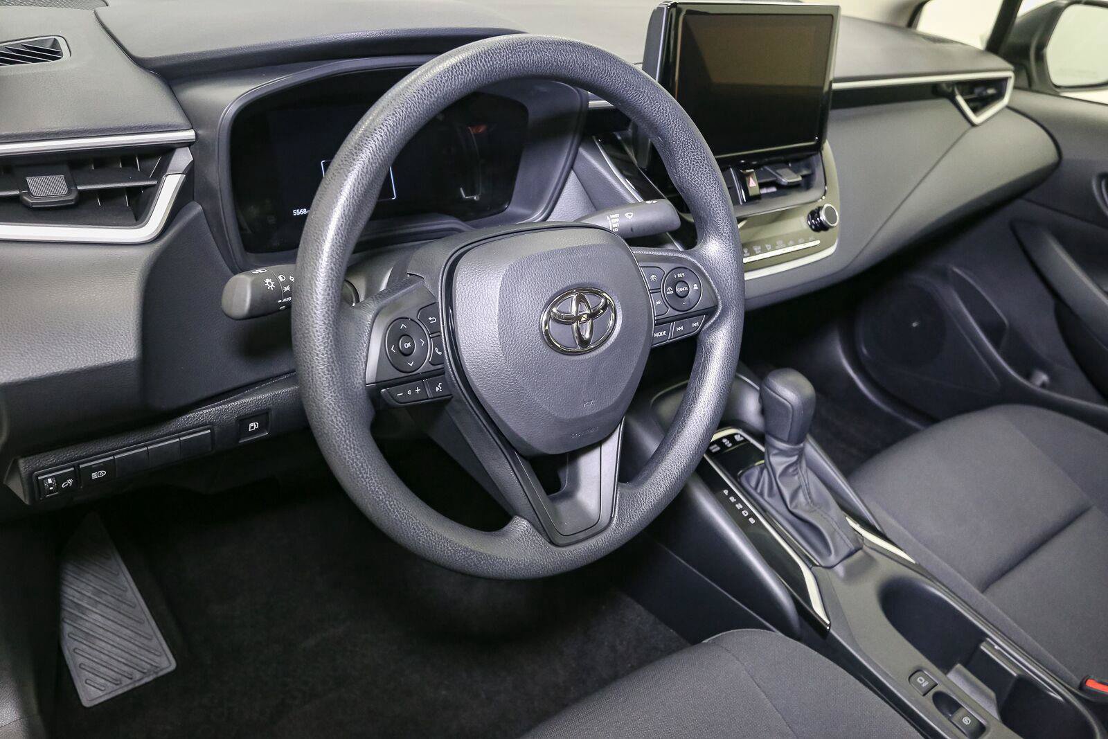 Certified 2026 Toyota Corolla LE AWD/4WD image 22